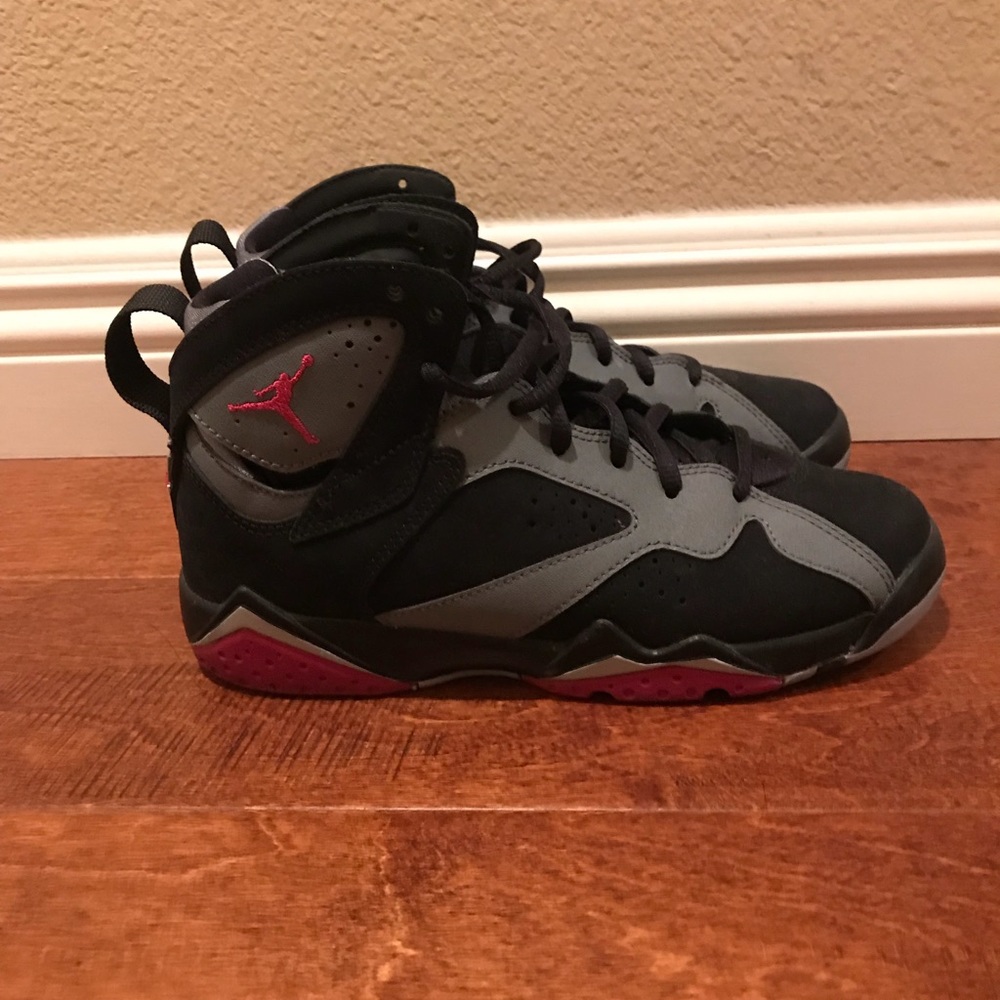 Jordan Retro 6 - Picture 2 of 5